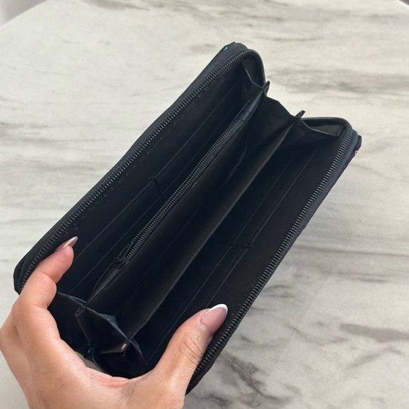 Embroidered Multicolor Wallet - Picture 3 of 4